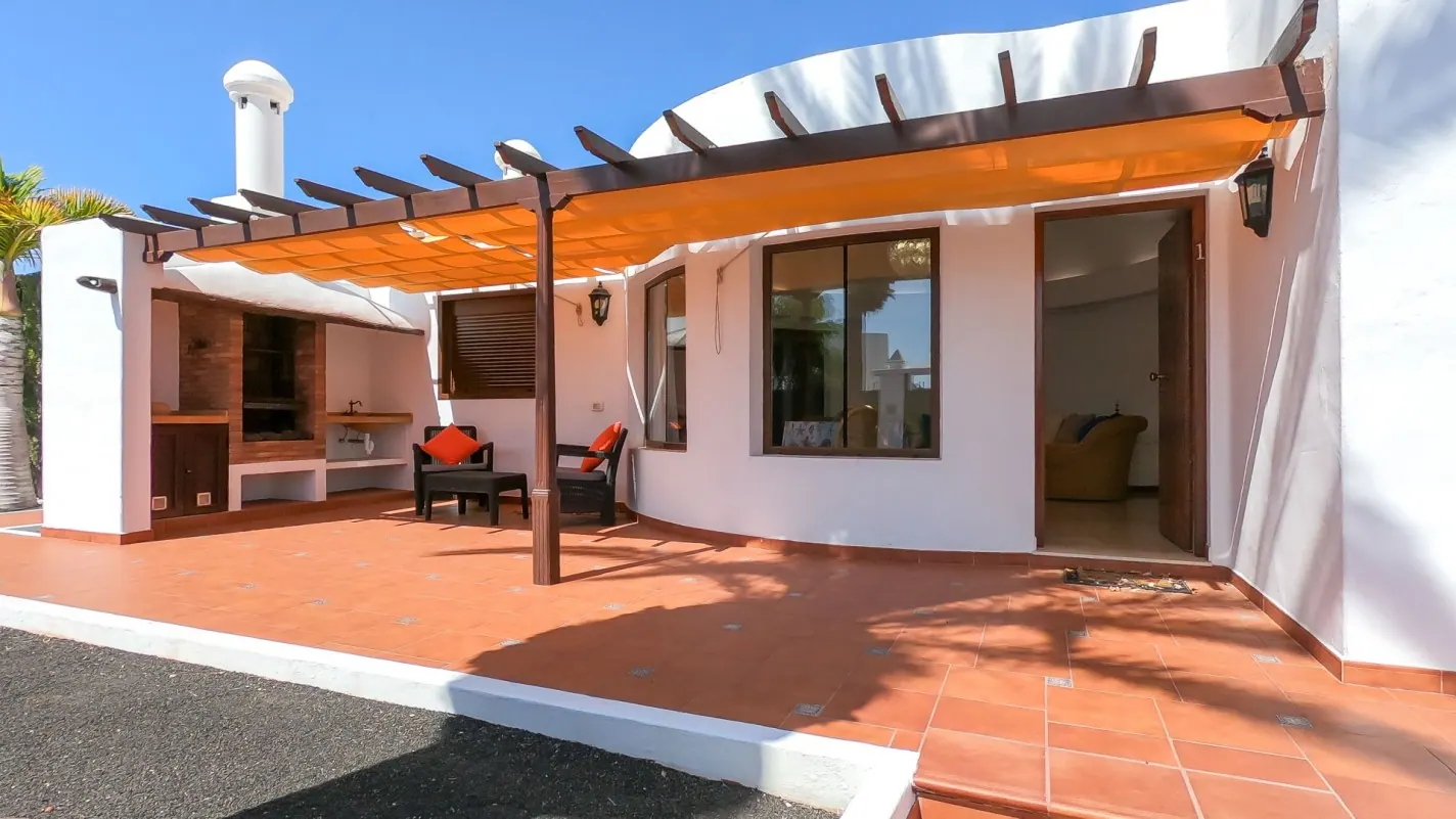 3 Bedroom House / Villa 2