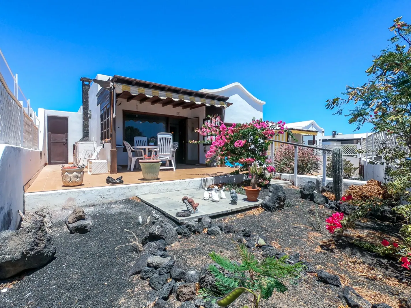 2 Bedroom House / Villa