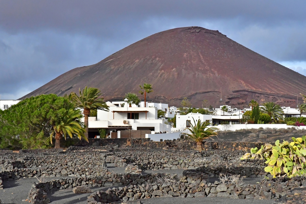 https://www.roperpropertieslanzarote.com/assets/content/news/79/photos/1.jpg