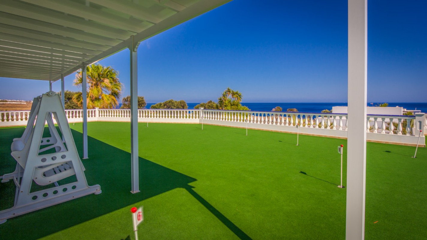 - Puerto Calero - Roper Properties