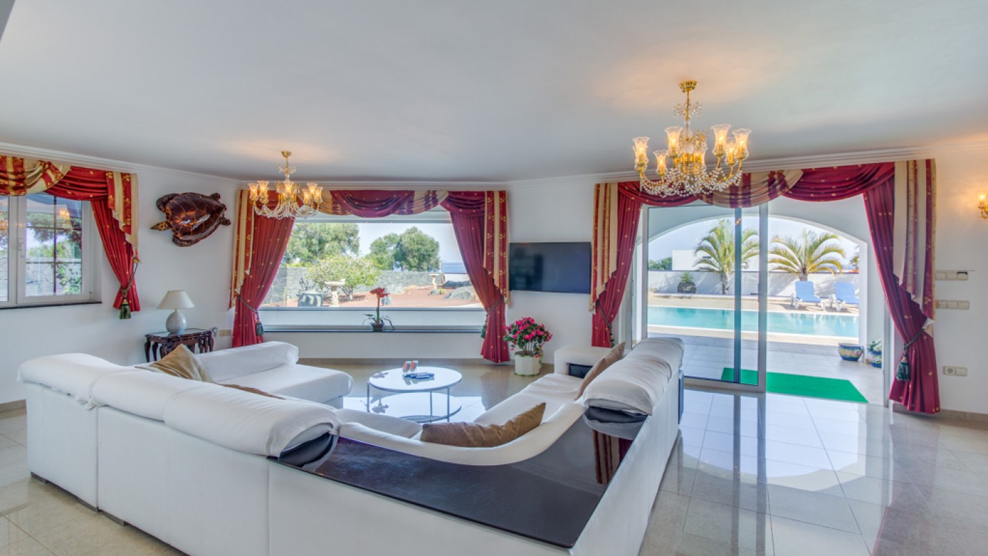 - Puerto Calero - Roper Properties