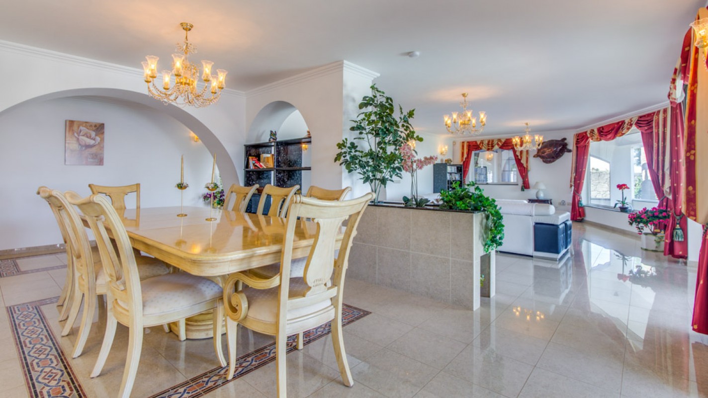 - Puerto Calero - Roper Properties