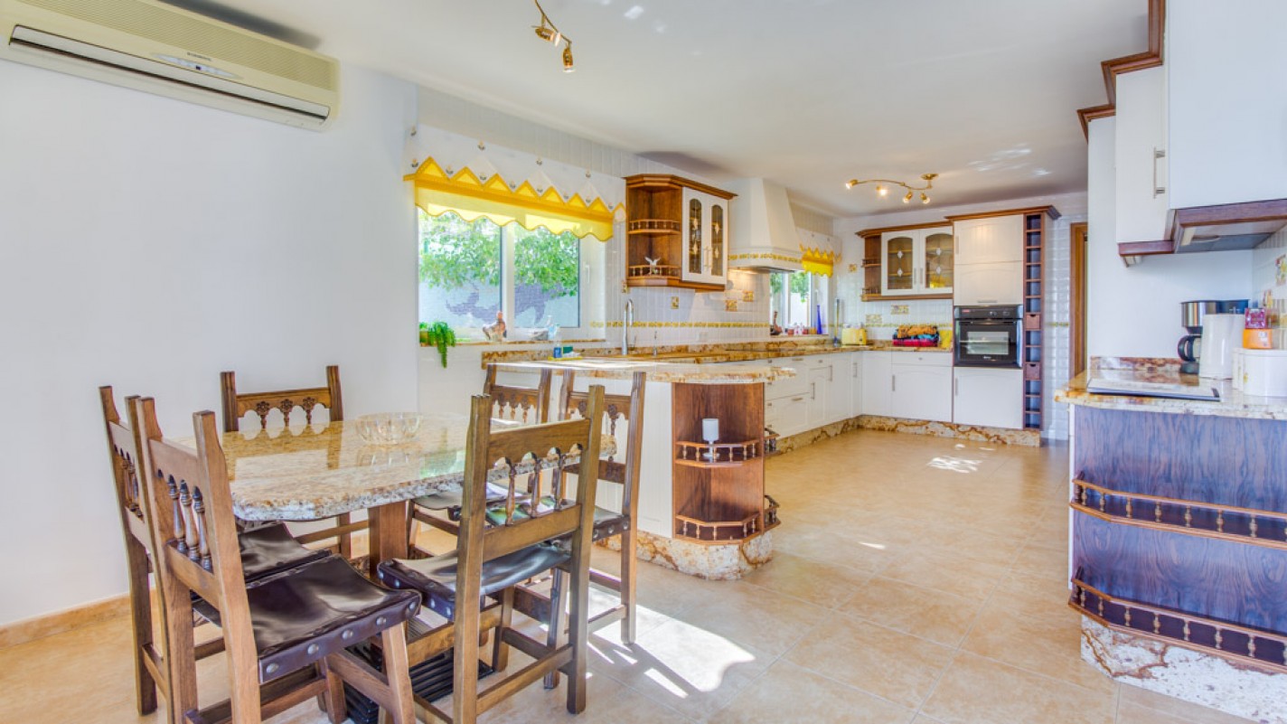 - Puerto Calero - Roper Properties