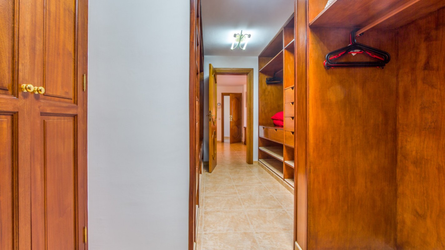 - Puerto Calero - Roper Properties