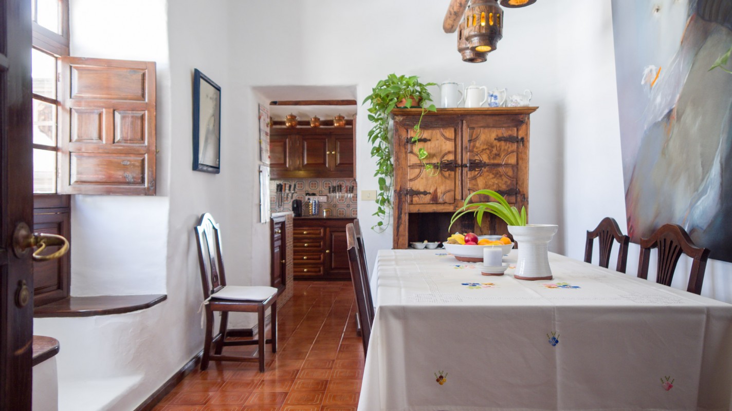 - Tías - Roper Properties