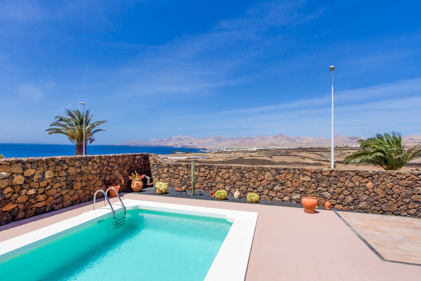 - Puerto Del Carmen - Roper Properties