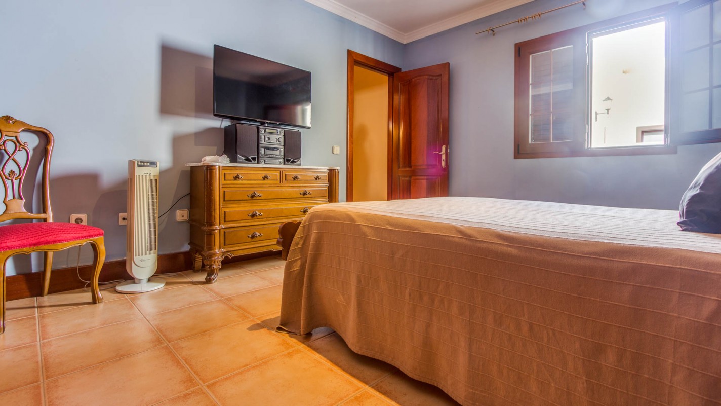 - El Cable - Roper Properties