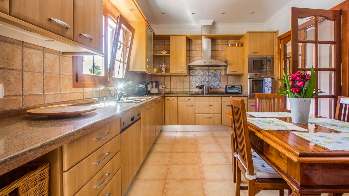 - El Cable - Roper Properties