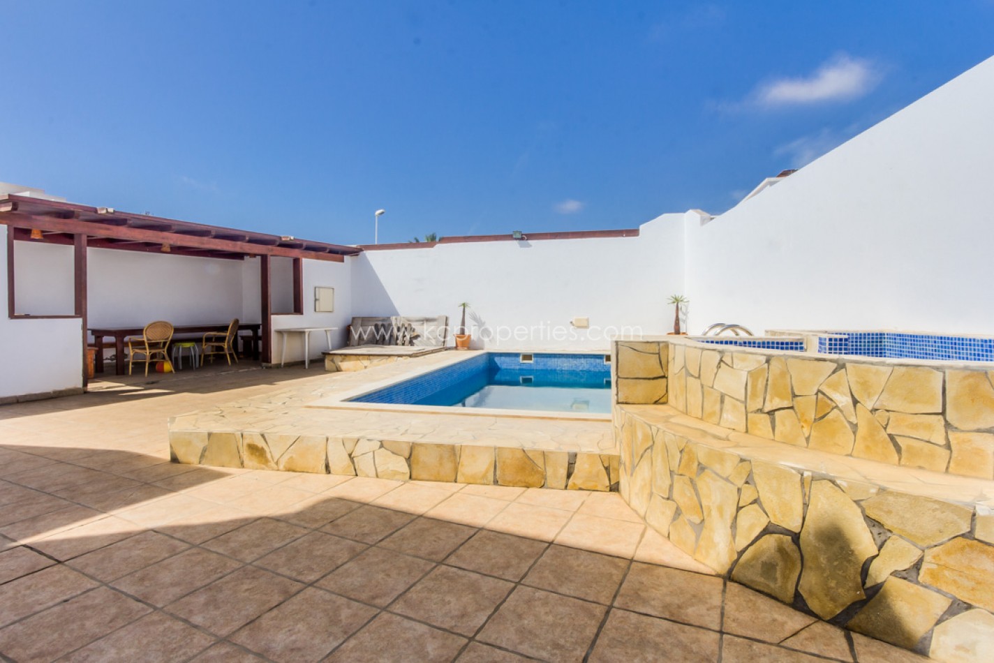 - Güime - Roper Properties