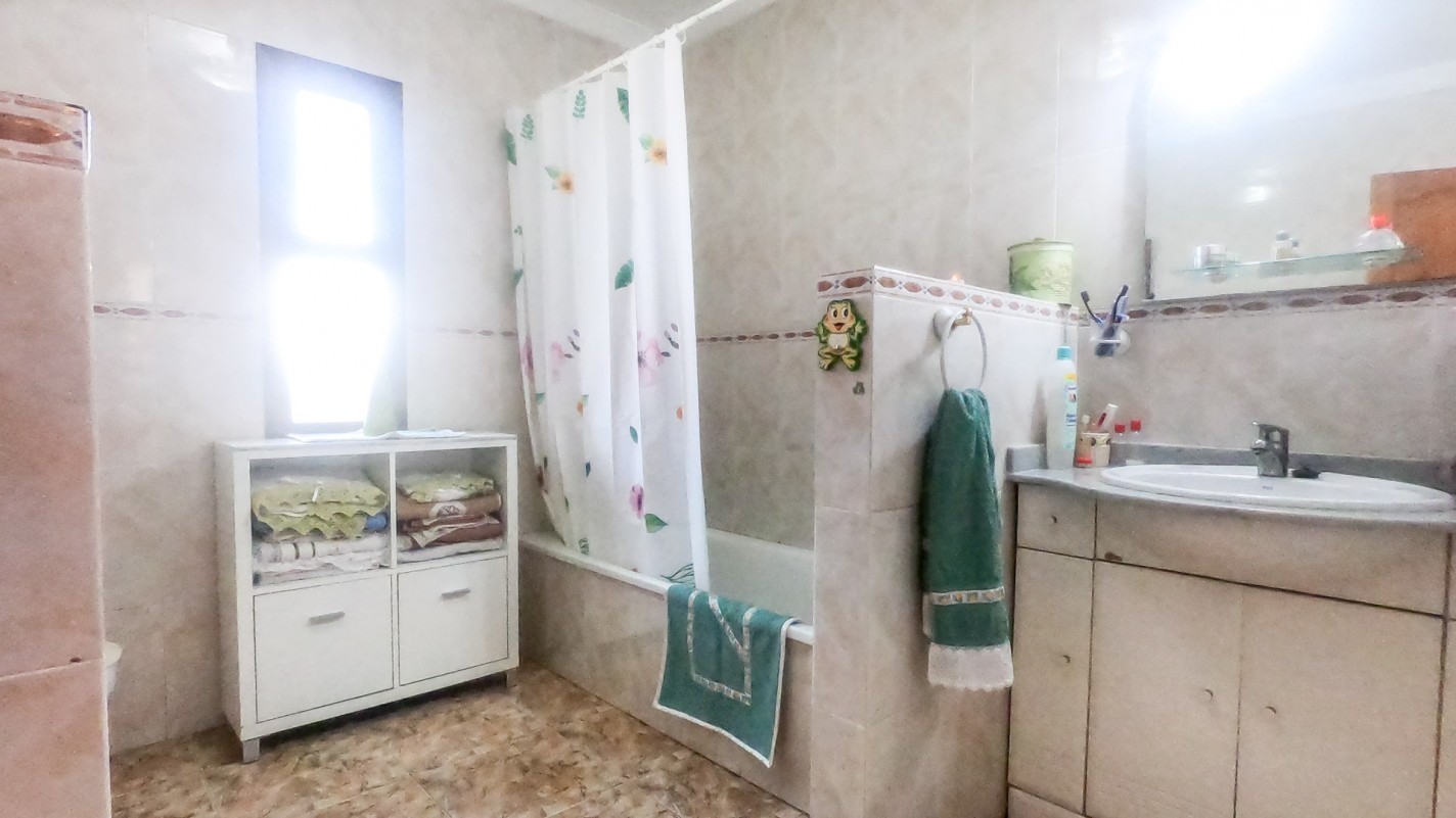 - Tahiche - Roper Properties