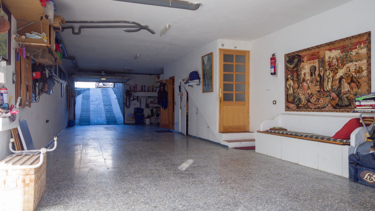 - Tahiche - Roper Properties