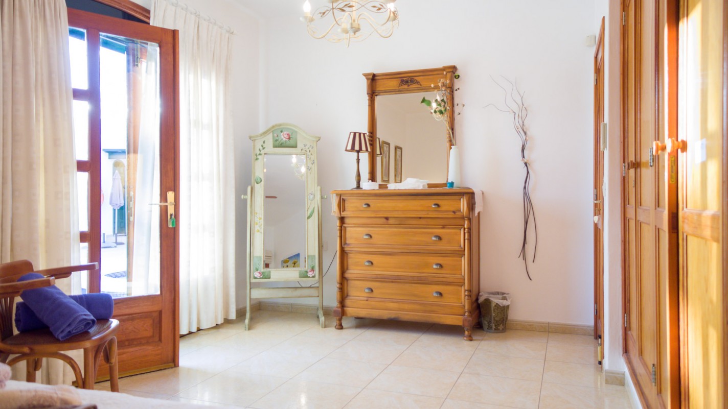 - Puerto Del Carmen - Roper Properties