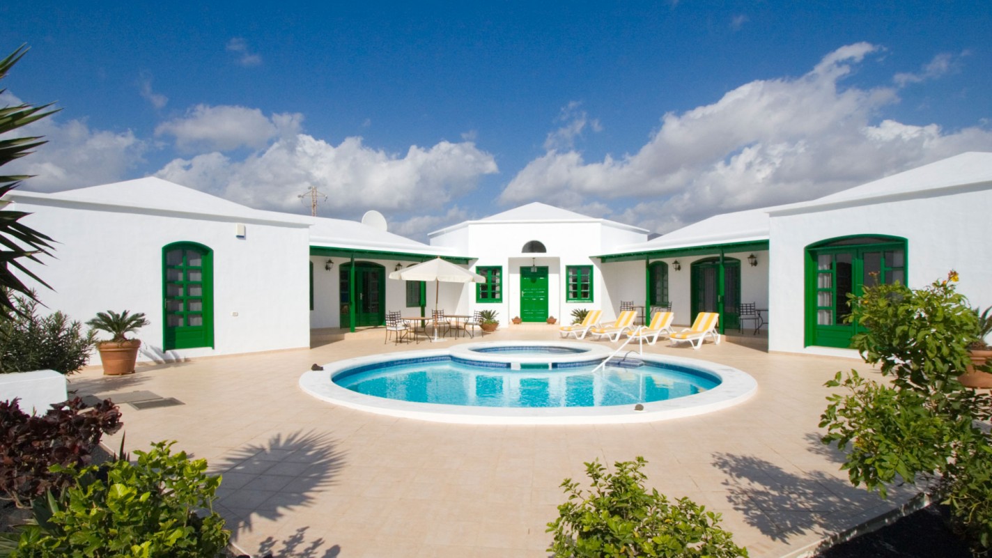 - Puerto Del Carmen - Roper Properties