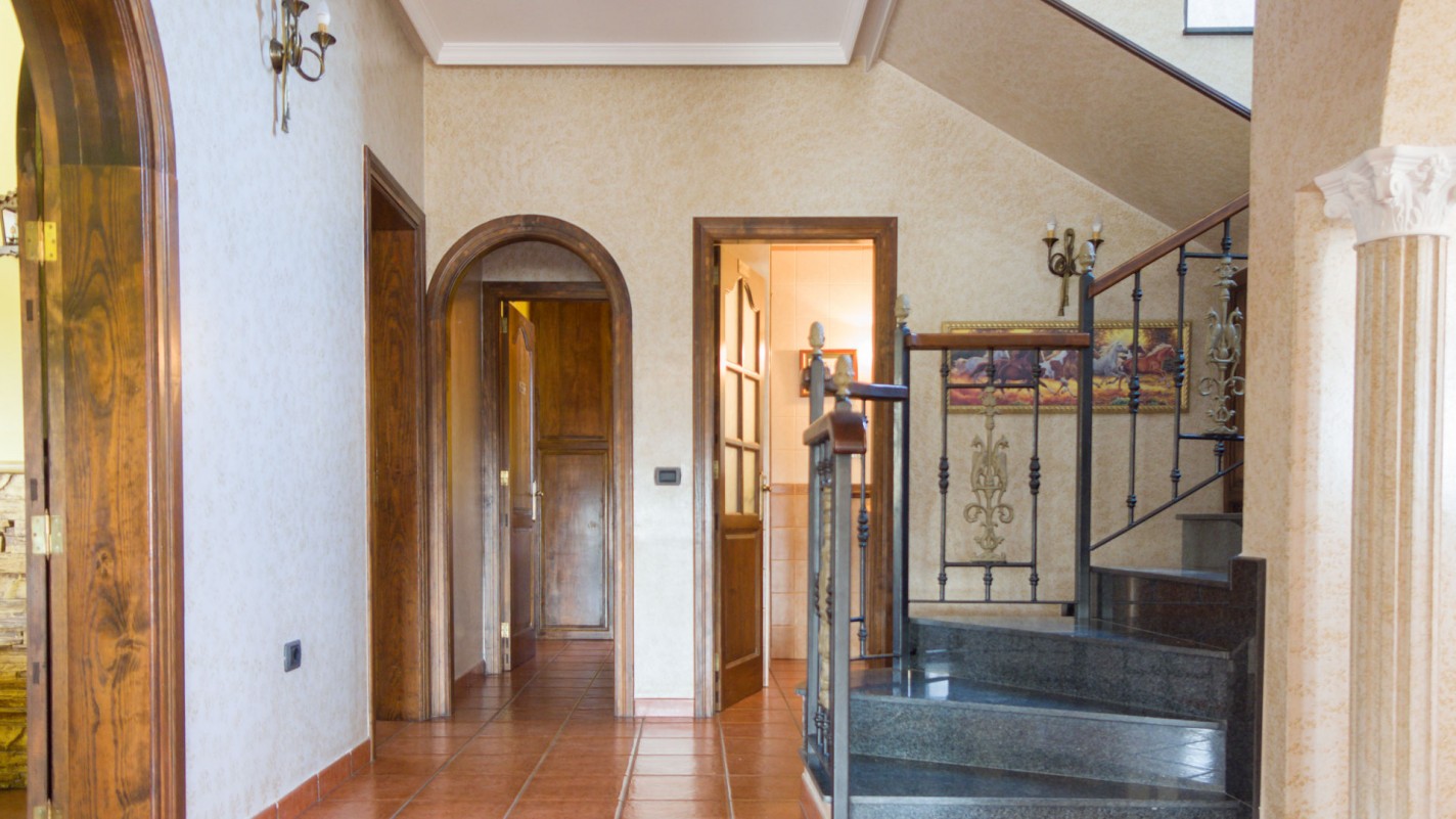 - Tías - Roper Properties