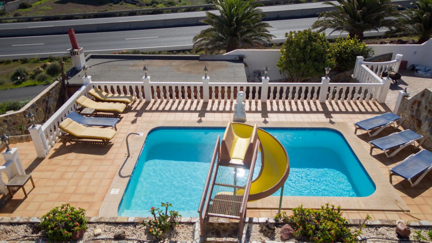 - Tías - Roper Properties