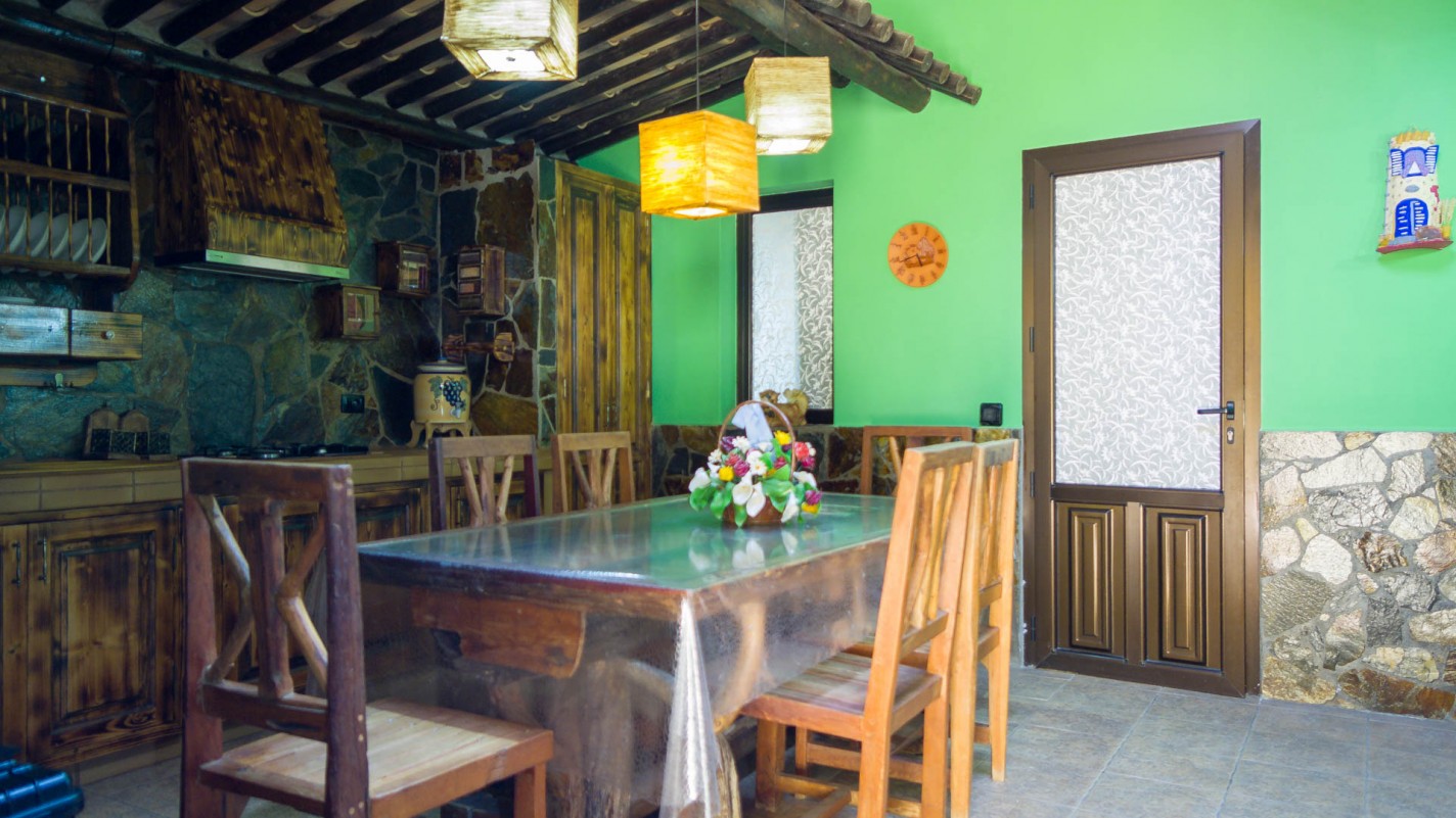 - Tías - Roper Properties