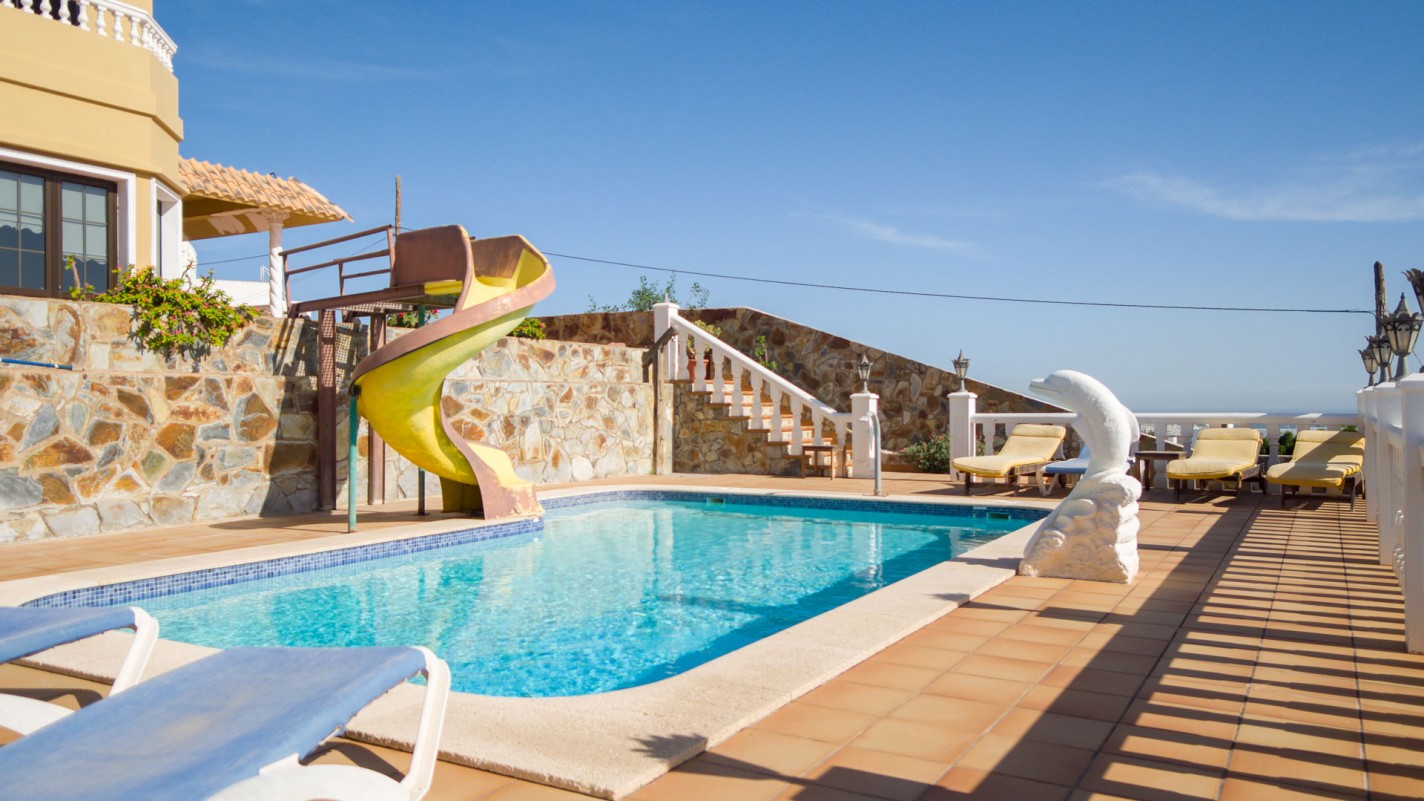 - Tías - Roper Properties
