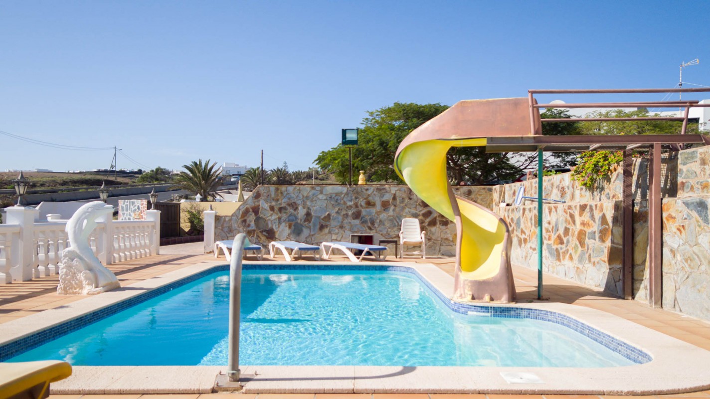 - Tías - Roper Properties