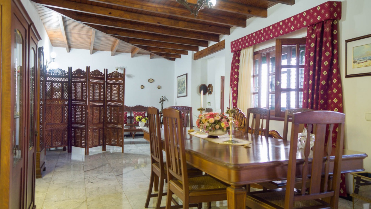 - Tías - Roper Properties