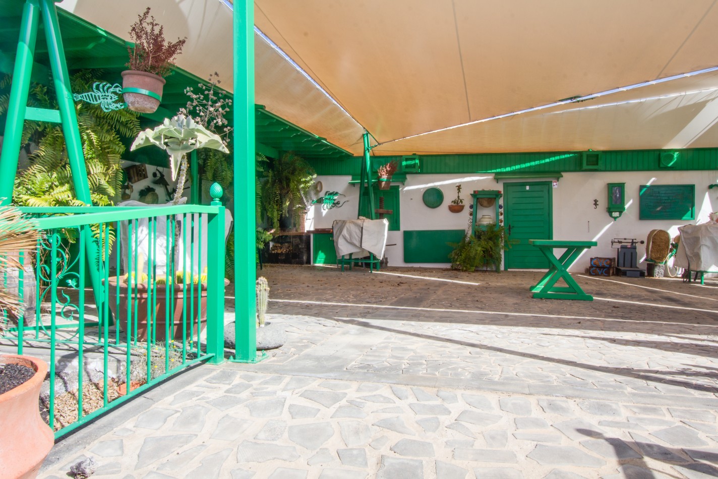 El Toscón - Mácher - Roper Properties