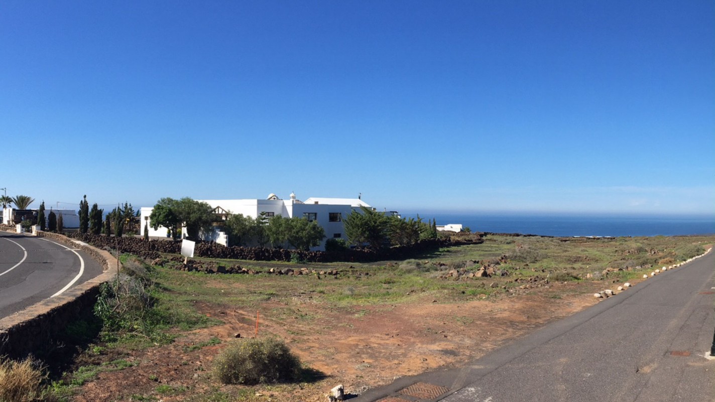 - Las Breñas - Roper Properties
