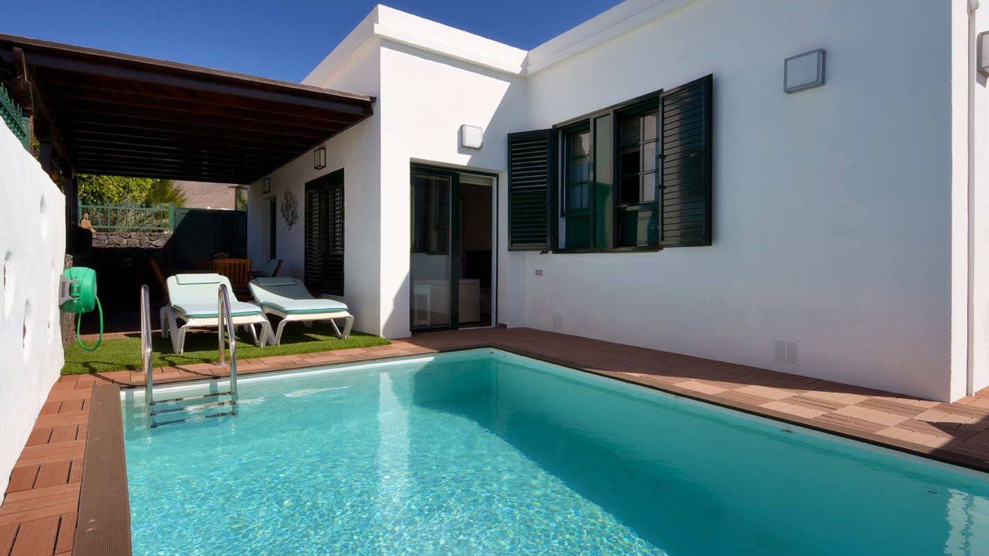 Urb Las Coloradas - Playa Blanca - Roper Properties