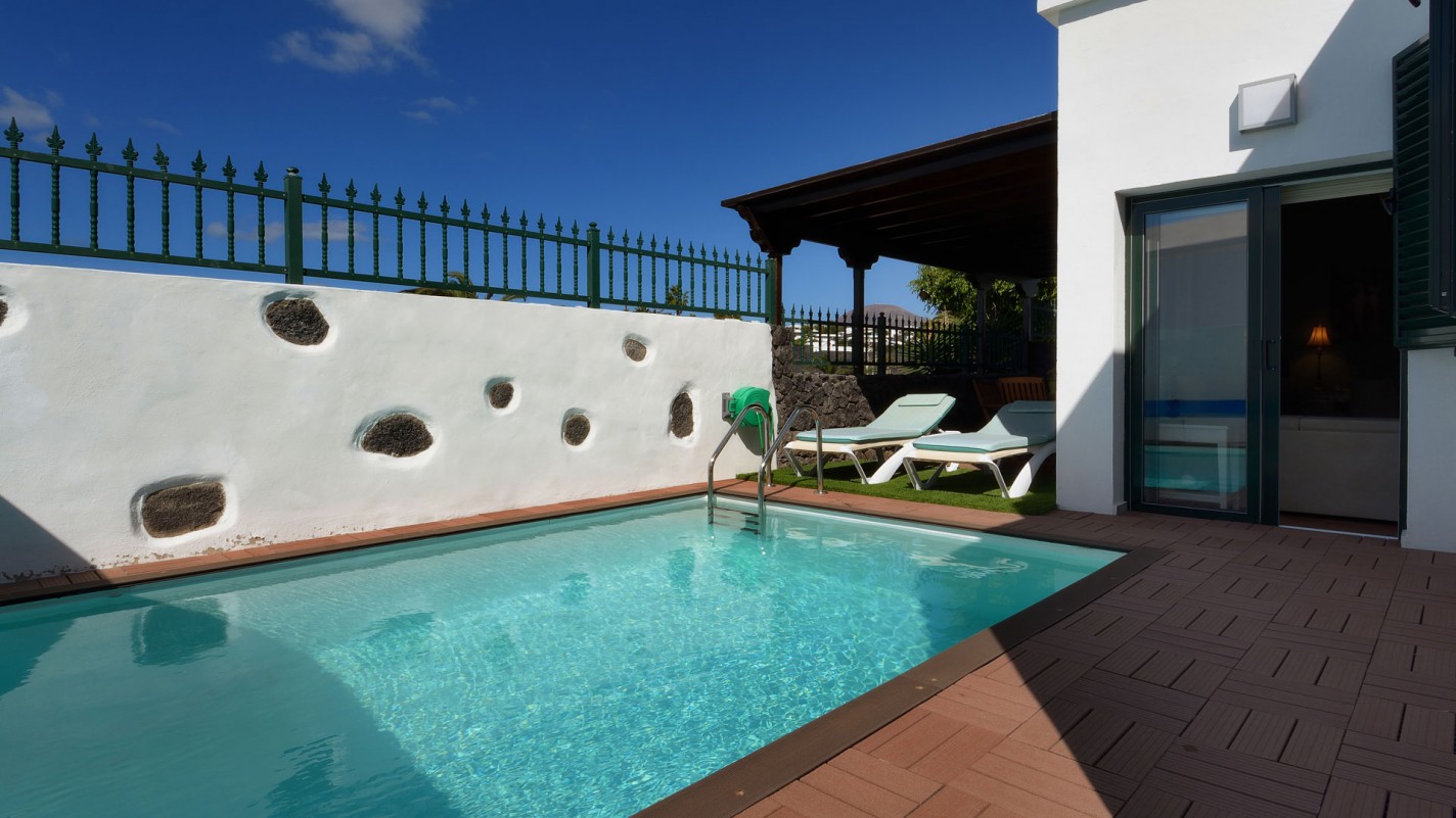 Urb Las Coloradas - Playa Blanca - Roper Properties