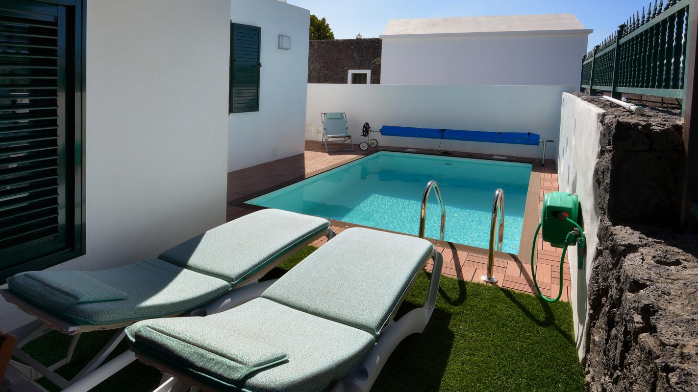 Urb Las Coloradas - Playa Blanca - Roper Properties