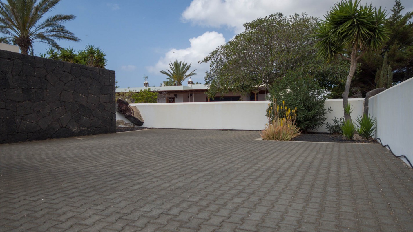 - Playa Blanca - Roper Properties