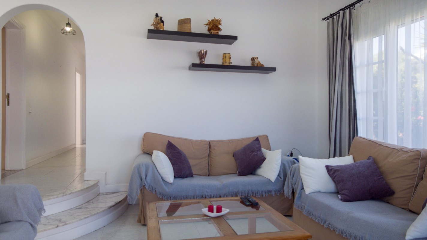 - Tías - Roper Properties