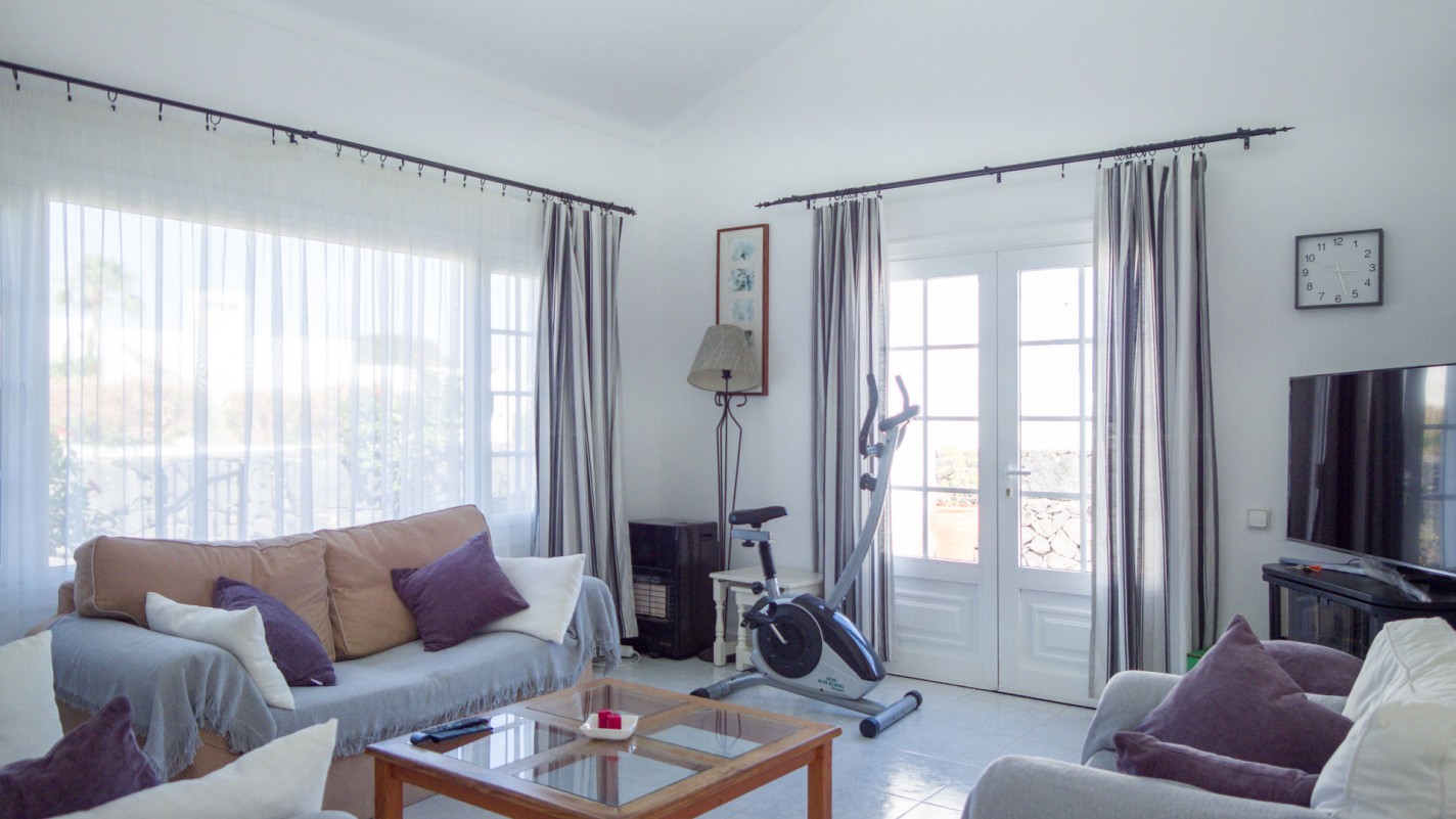 - Tías - Roper Properties
