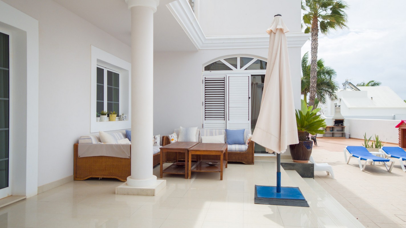 - Costa Teguise - Roper Properties