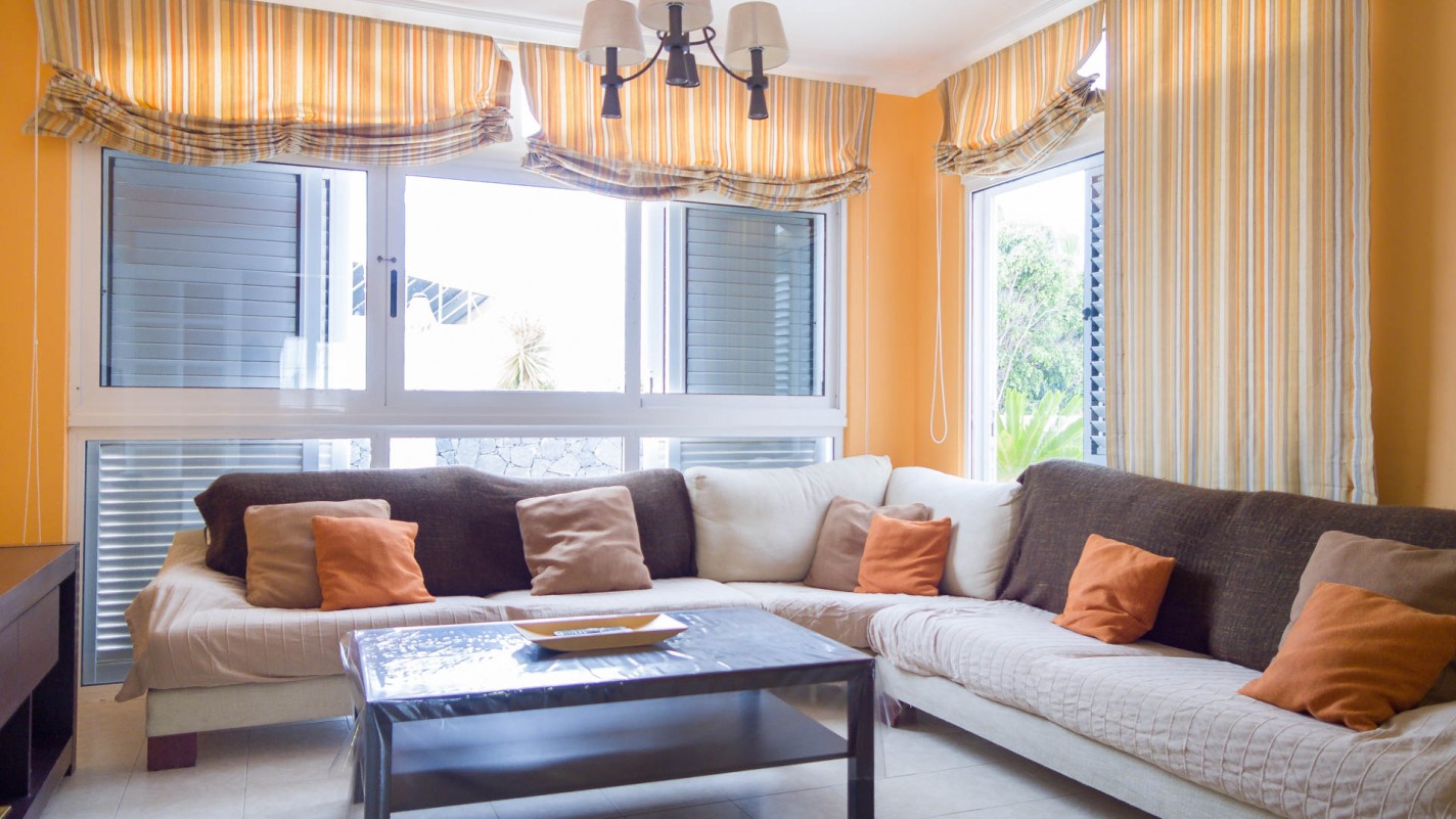 - Costa Teguise - Roper Properties