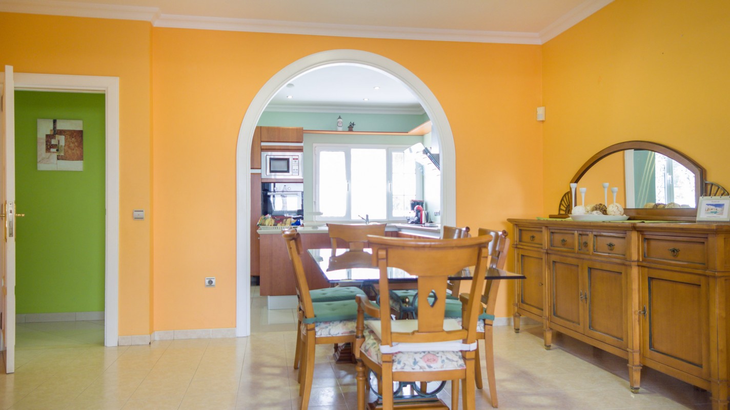 - Costa Teguise - Roper Properties