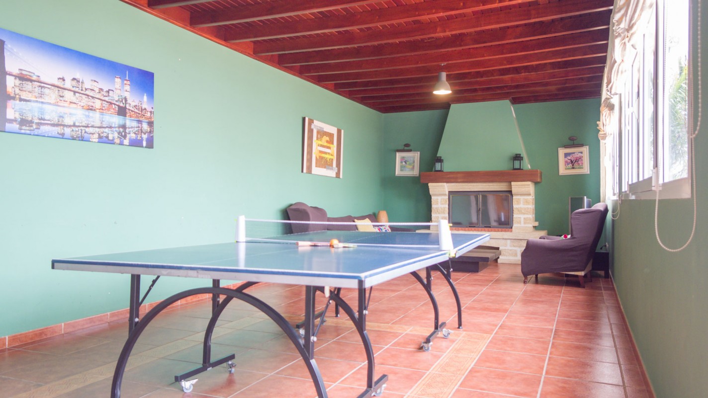 - Costa Teguise - Roper Properties