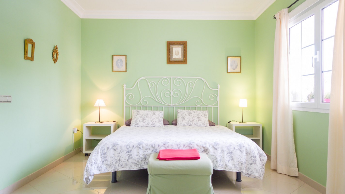 - Costa Teguise - Roper Properties
