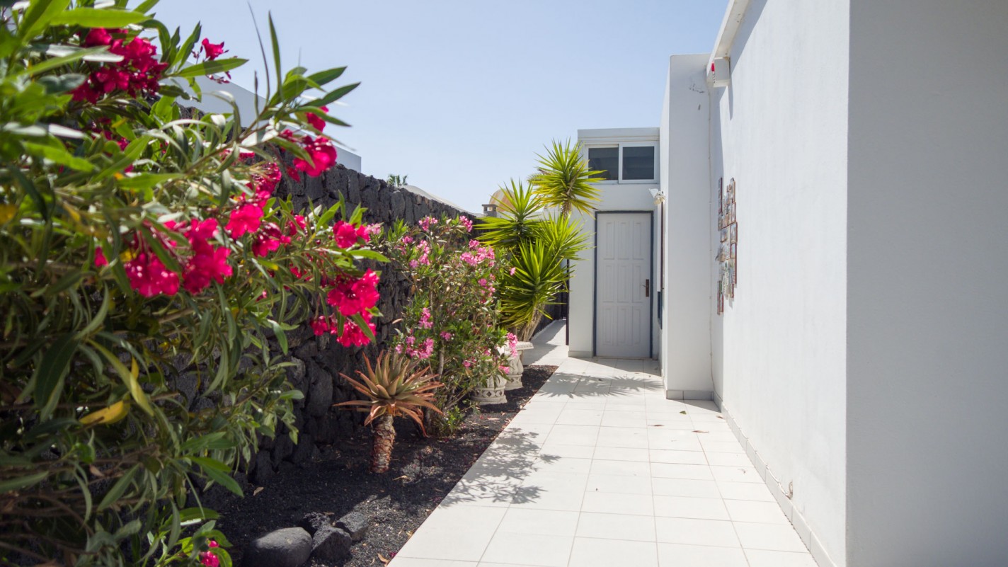 Caserones II - Puerto Del Carmen - Roper Properties