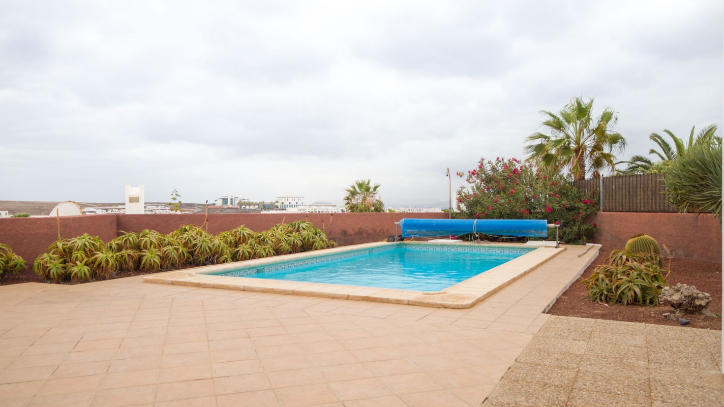 - Playa Blanca - Roper Properties