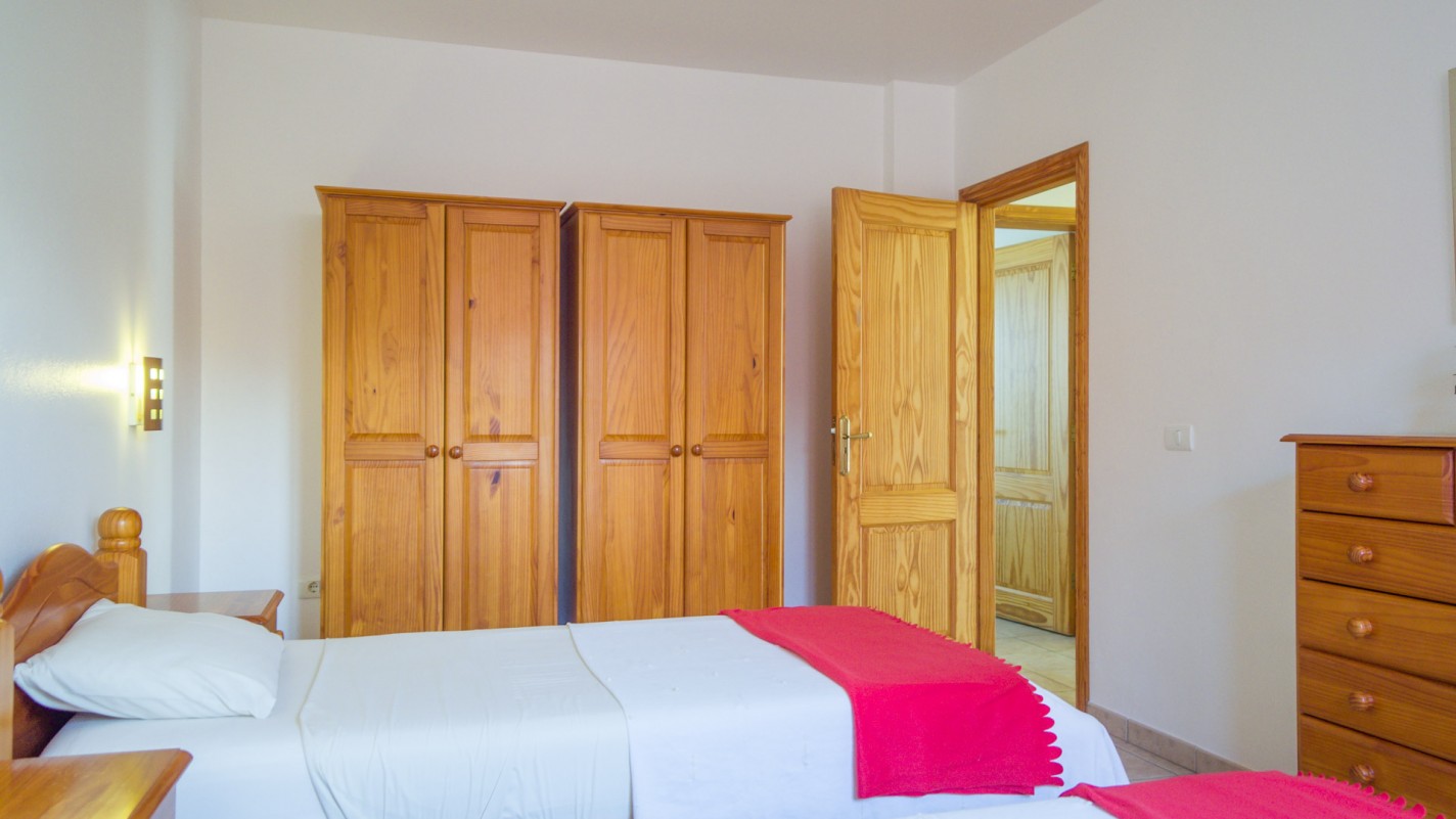 - Puerto Calero - Roper Properties