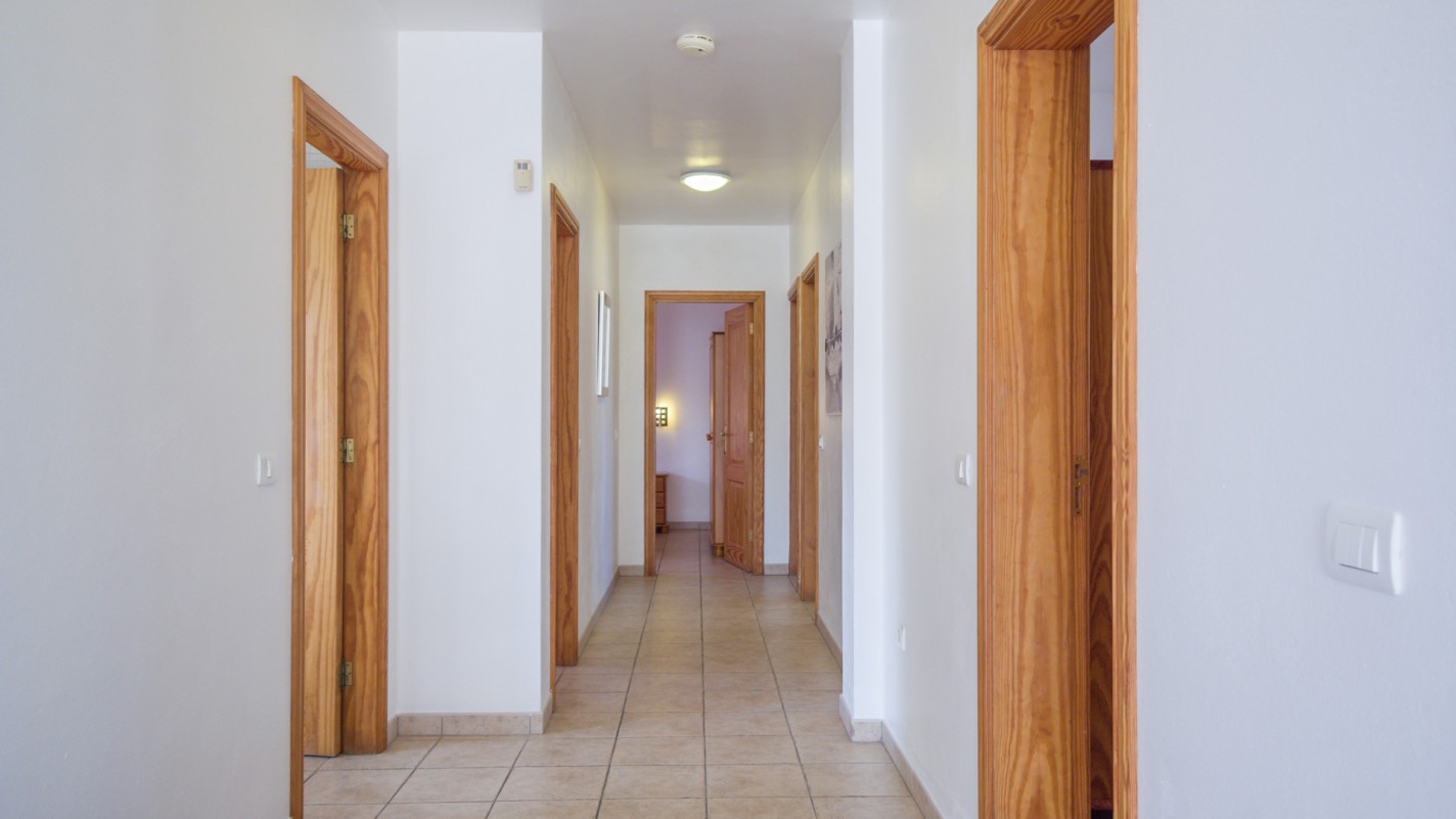 - Puerto Calero - Roper Properties
