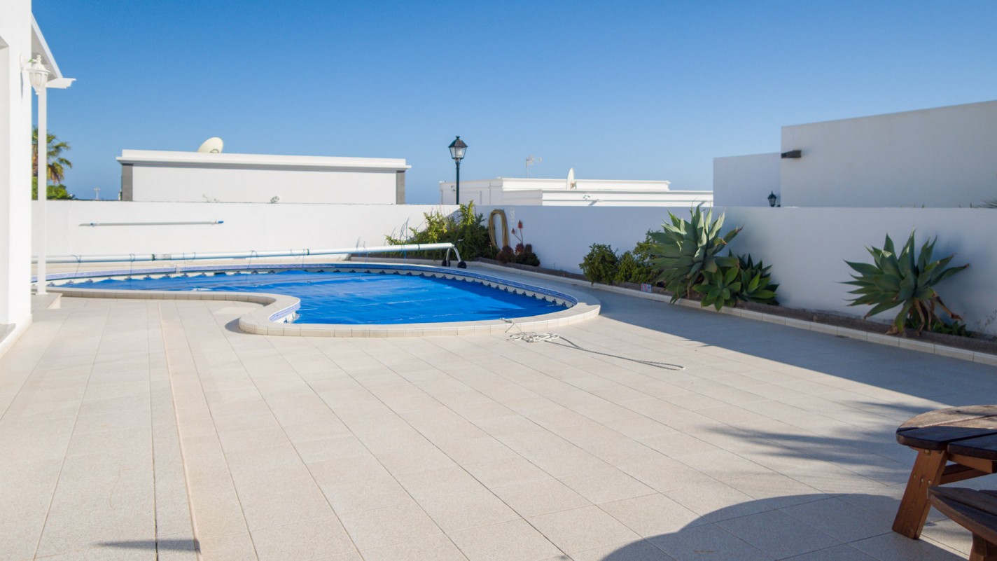 - Puerto Calero - Roper Properties