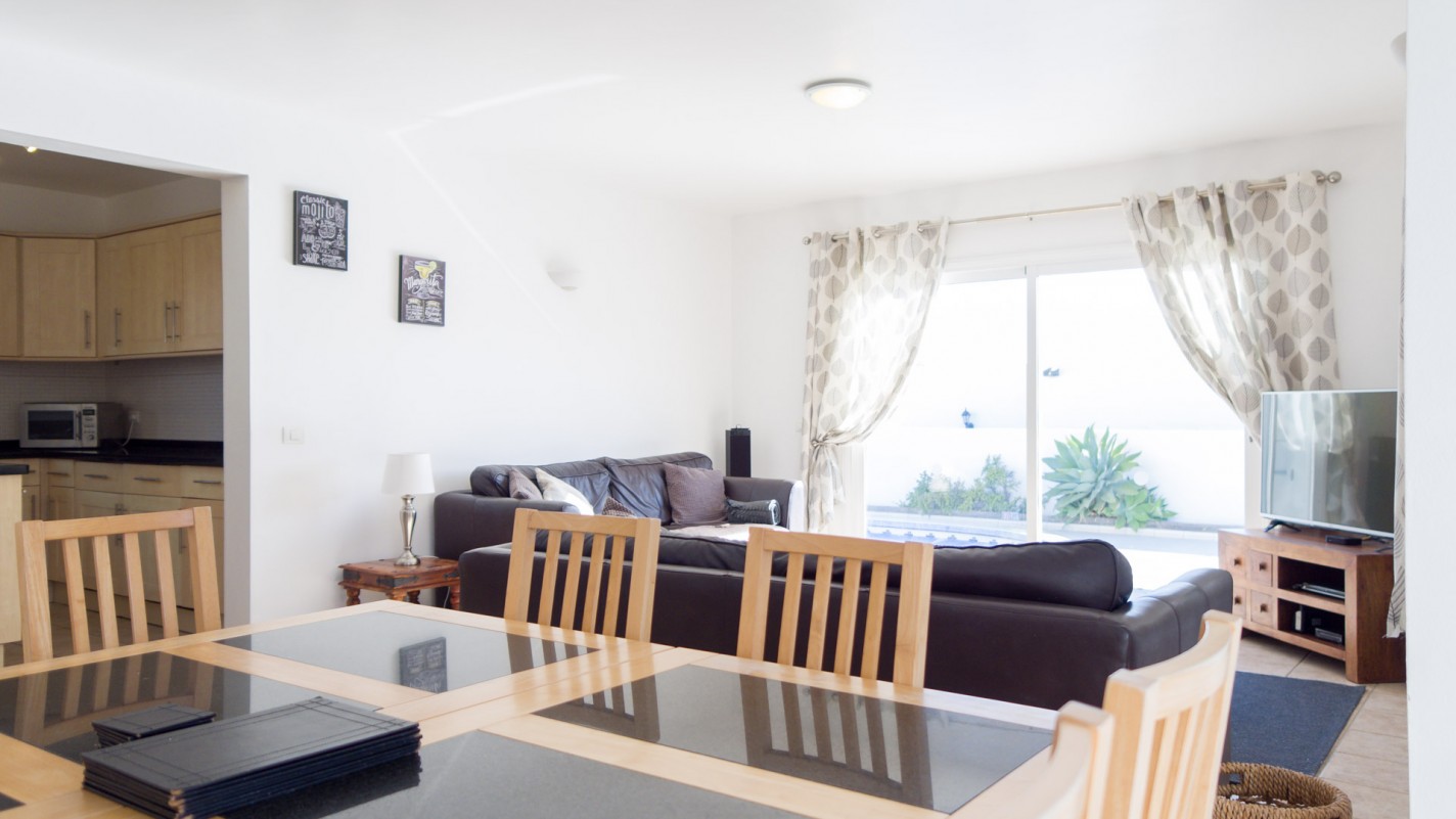 - Puerto Calero - Roper Properties