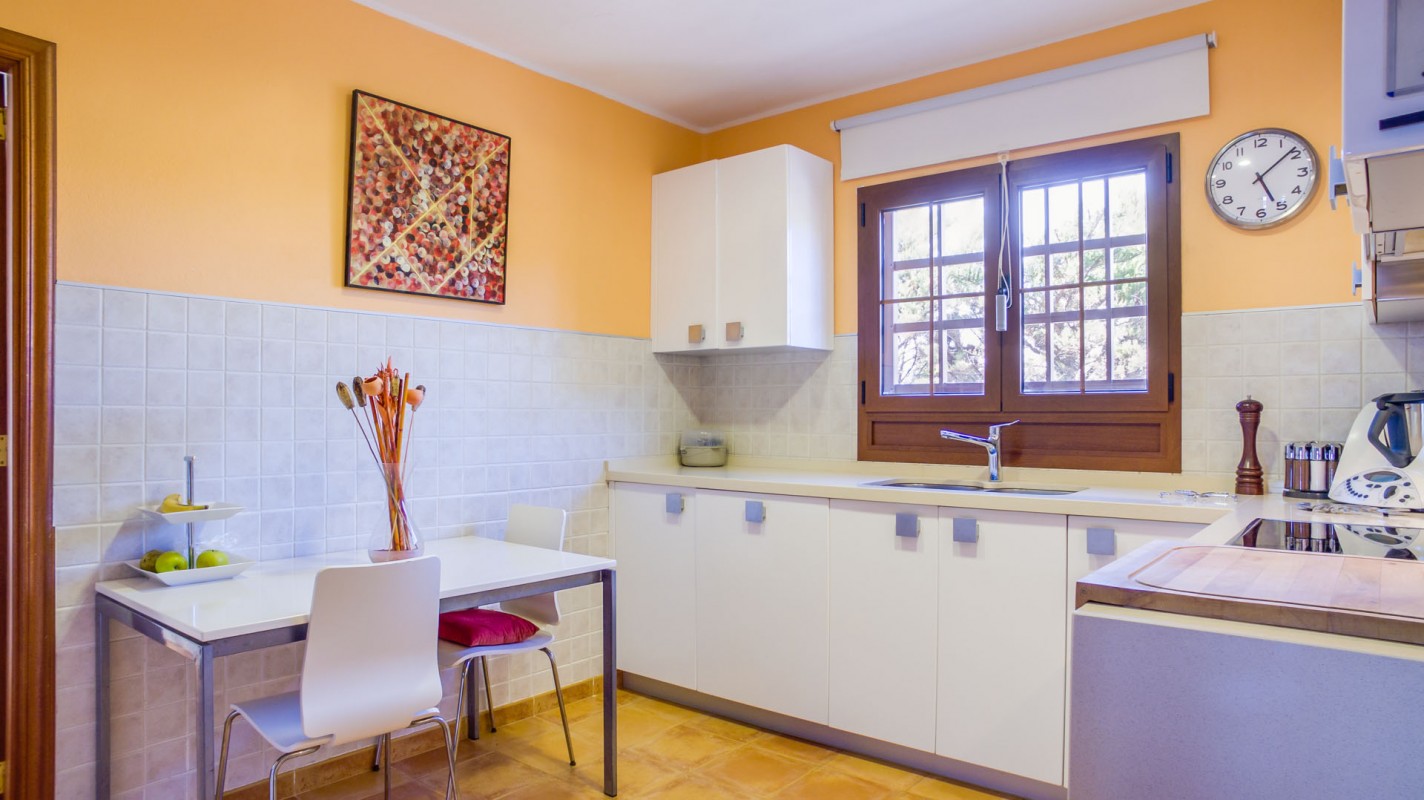 - Conil - Roper Properties