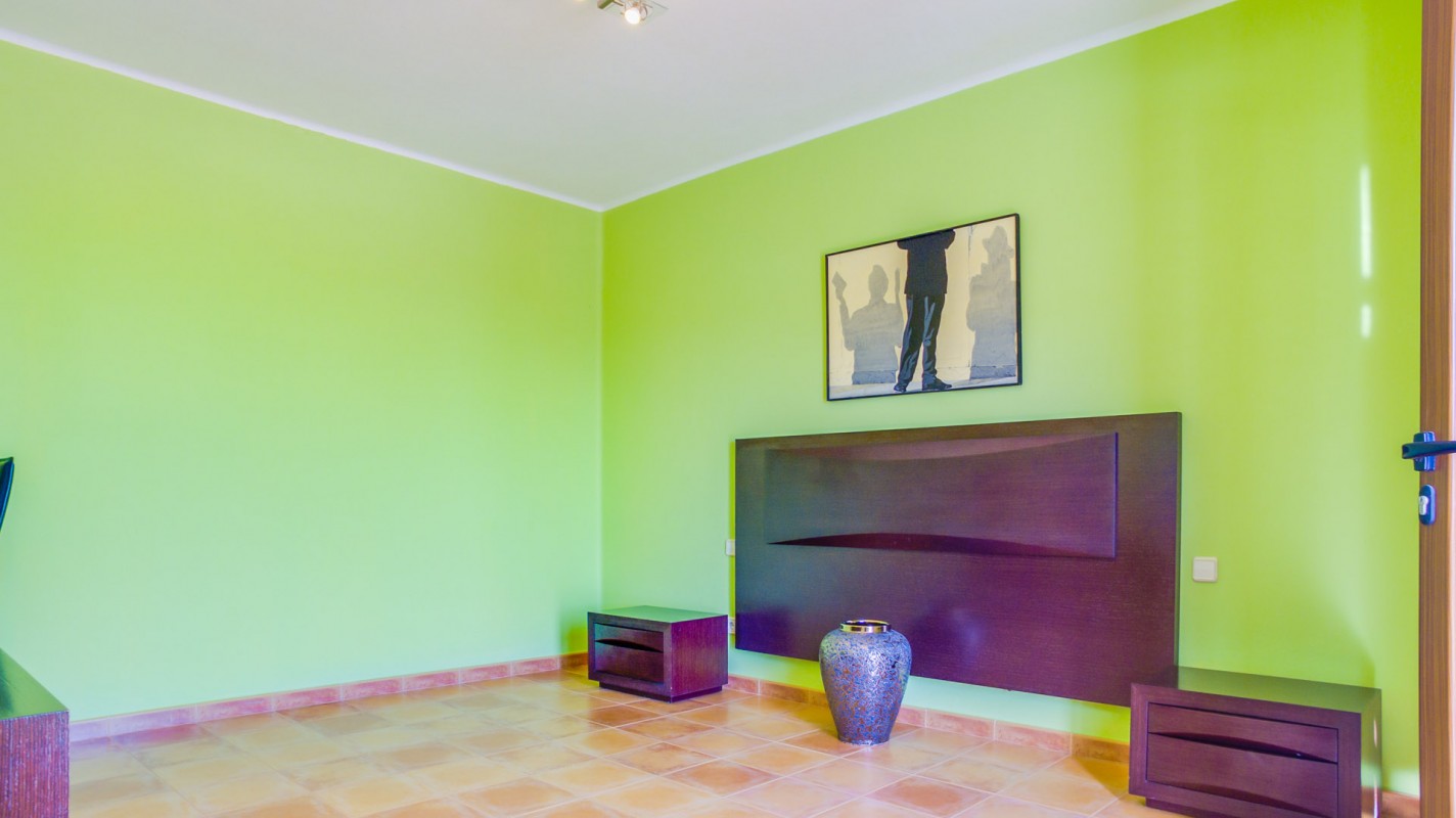 - Conil - Roper Properties