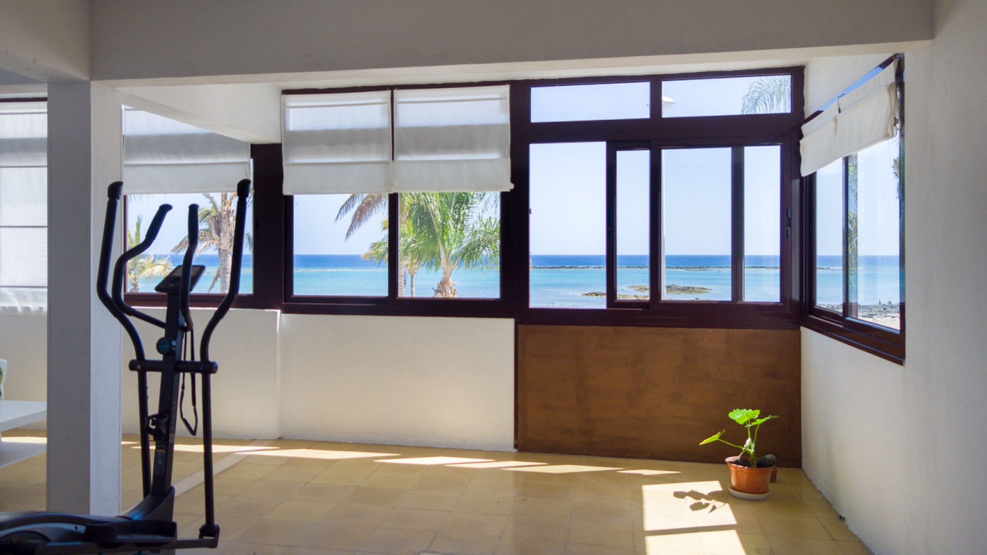 - Arrecife - Roper Properties