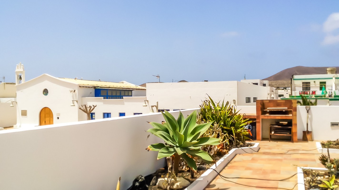 - La Graciosa - Roper Properties