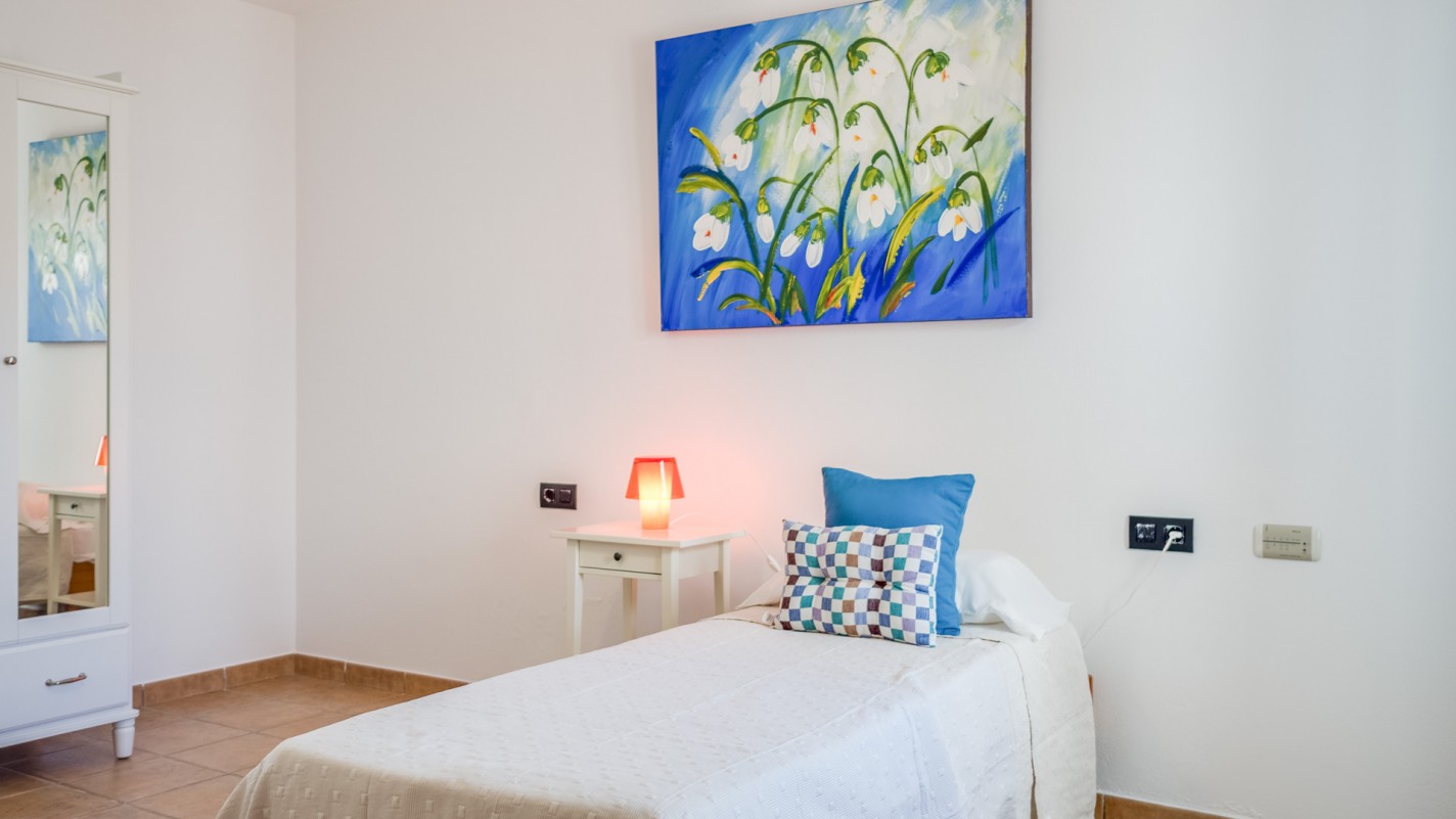 Urb. Oasis de Nazaret - Nazaret - Roper Properties