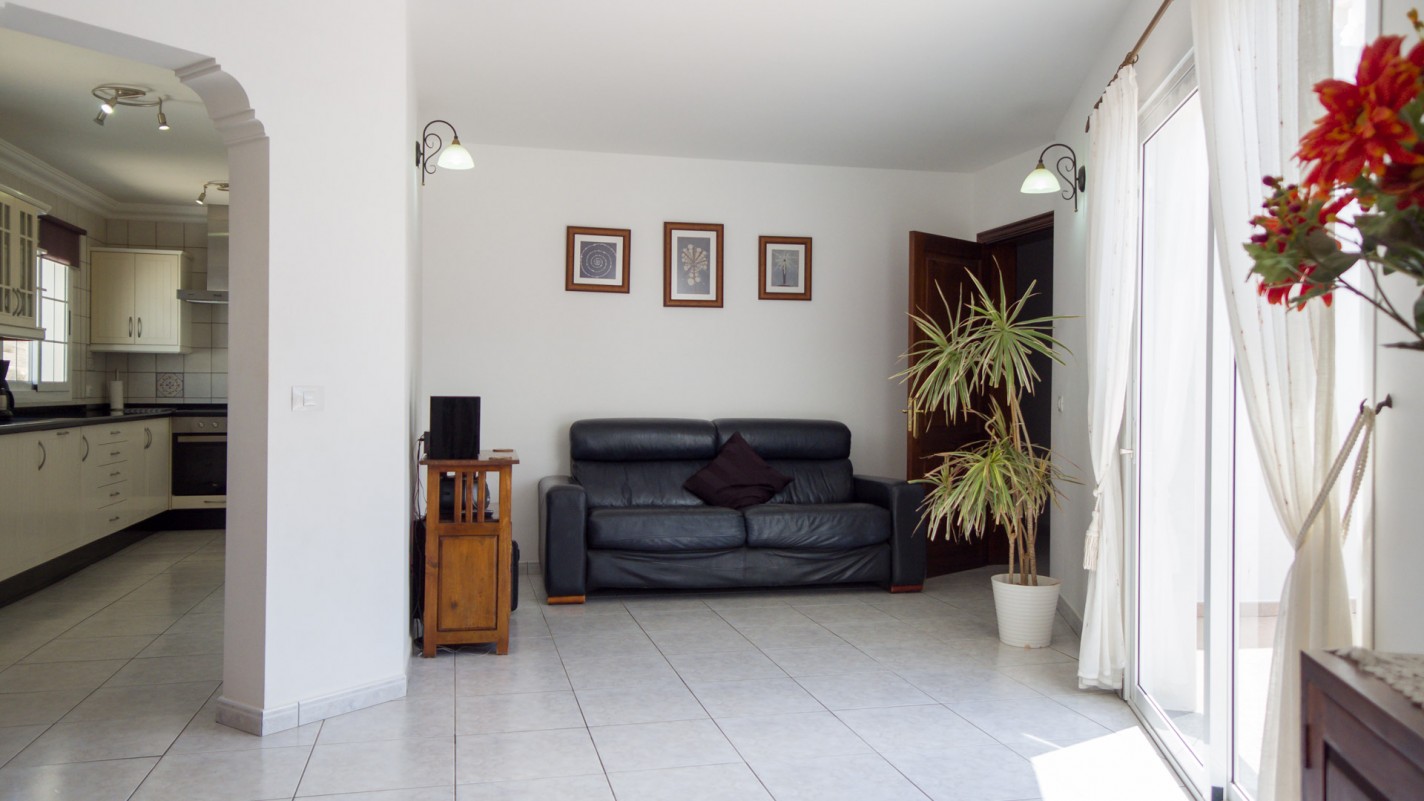 - Tías - Roper Properties