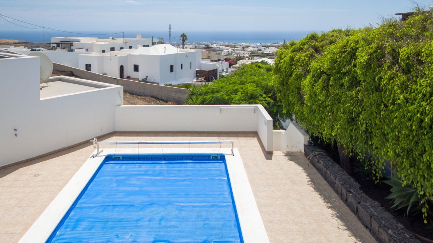 - Tías - Roper Properties