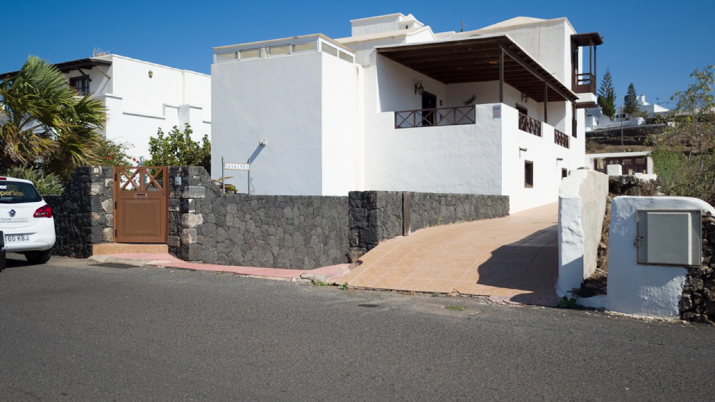 - Guatiza - Roper Properties
